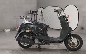 YAMAHA VINO125 SE24