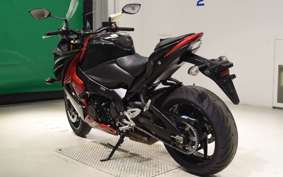 SUZUKI GSX-S1000F 2015