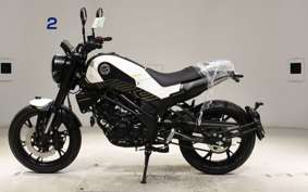 BENELLI レオンチーノ125