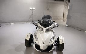 BRP CAN-AM SPIDER RT ..