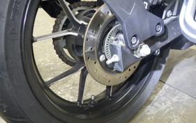 SUZUKI ｼﾞｸｻｰ250 2004 ED22B