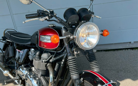 TRIUMPH BONNEVILLE T100 2014 TJ9157