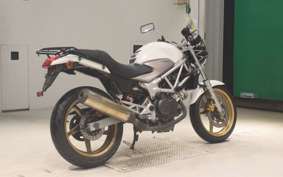 HONDA VTR 250 Gen. 2 2023 MC33