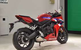 HONDA CBR650R E-Clutch 2025 RH17