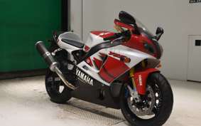 YAMAHA YZF-R7 2000