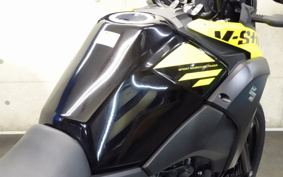 SUZUKI STROM 250 DS11A