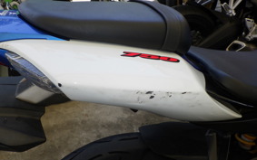 SUZUKI GSX-R750 2013