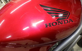 HONDA VTR 250 2025 MC33
