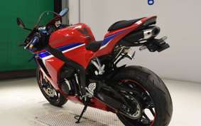 HONDA CBR600RR PC40