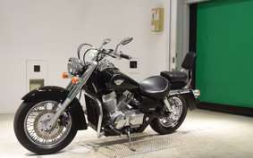 HONDA SHADOW 750 Gen. 3 2005 RC50