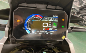 SUZUKI DL1050 (V-Strom 1050) 2023 EF11M