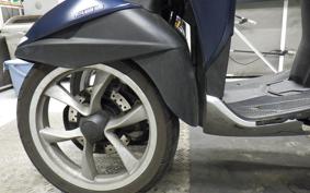 YAMAHA TRICITY 125 A SE82J