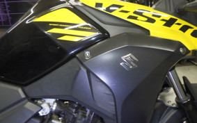 SUZUKI Vｽﾄﾛｰﾑ250 2018