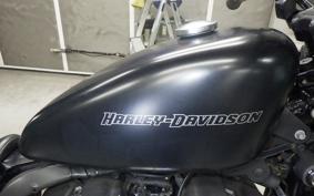 HARLEY XL883N 2010