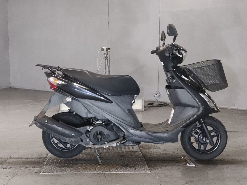 Фото Suzuki ADDRESS V125 с японского аукциона