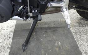 TRIUMPH TRIDENT 660 2025