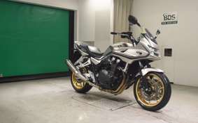 HONDA CB1300SB SUPER BOLDOR 2021 SC54