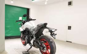 SUZUKI GSX-8S 2000 EM1AA