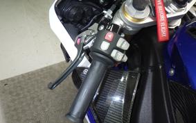 BMW HP4 2013