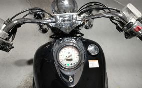 YAMAHA DRAGSTAR 1100 CLASSIC VP13J