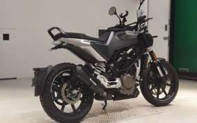 HUSQVARNA SVARTPILEN 250