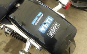 HARLEY XL883LI