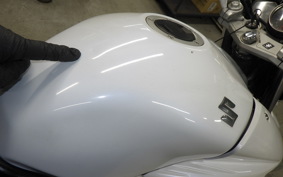 SUZUKI GSR250