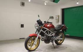 HONDA VTR 250 Gen. 2 2006 MC33