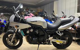 YAMAHA FZ400 1997 4YR