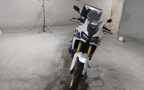 HONDA CRF1000L AFRICA TWIN 2016 SD04