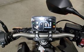 HONDA CB650R E-Clutch RH17