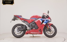 HONDA CBR600RR 2025 PC40