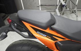KTM 690 DUKE