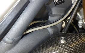 TRIUMPH DAYTONA 675 R 2015