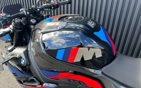 BMW M1000R 2025 0P51