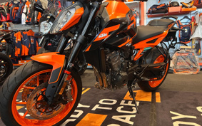 KTM 890 DUKE GP 2024 TU940