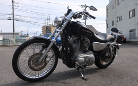 HARLEY HARLEY XL883C 2004 CJM