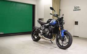 TRIUMPH TRIDENT 660 2026
