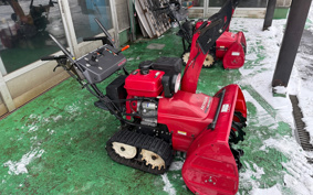 HONDA  SNOW BLOWER  MACHINE 
