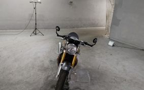 TRIUMPH  TRIUMPH  THRUXTON 1200R 2017 DAD72H