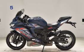 KAWASAKI ZX-25R ZX250E
