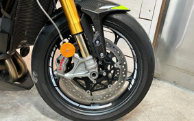 TRIUMPH TRIPLE MOTO2ED 2023 HDA624