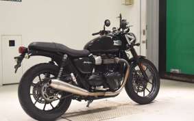 TRIUMPH STREET TWIN 2016