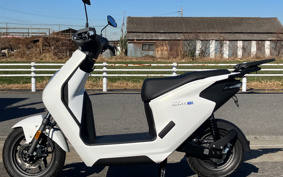 HONDA EM1 e: EF16