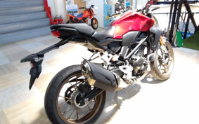 HONDA CB250R MC52