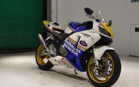 HONDA CBR600RR 2005 PC37