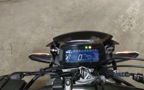 HONDA CB250R MC52