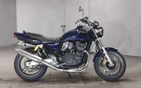 SUZUKI INAZUMA 400 GK7BA