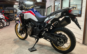 HONDA CFR1000 AfricaTwin 2016 SD04