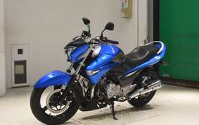 SUZUKI GSR250 2024